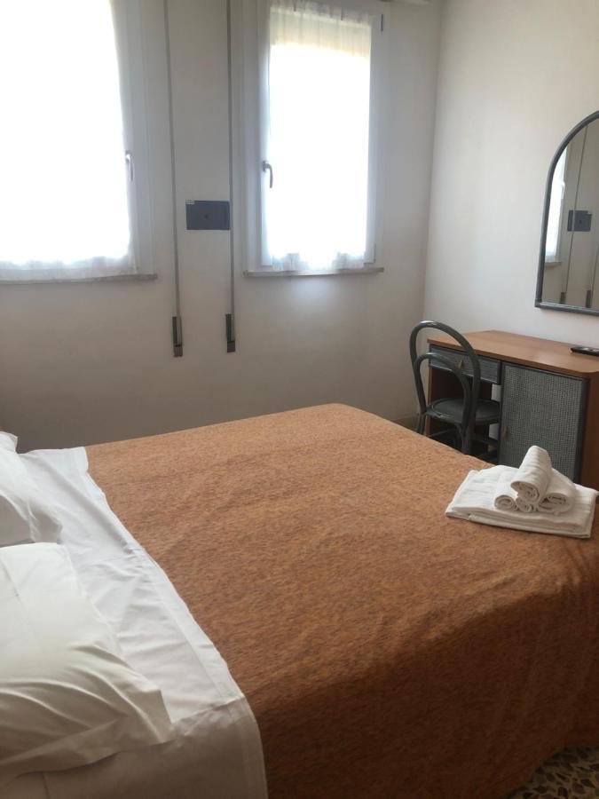 Hotel Del Falco チェルヴィア エクステリア 写真