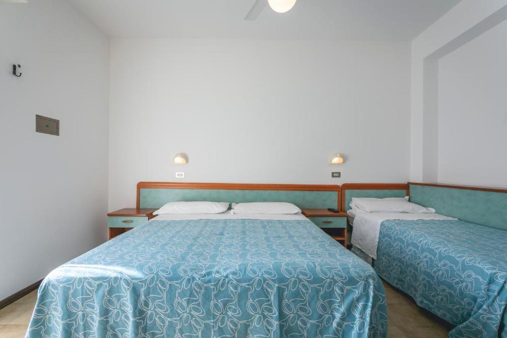 Hotel Del Falco チェルヴィア エクステリア 写真
